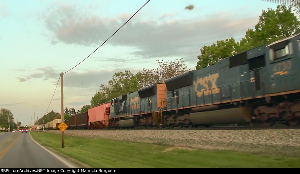 CSX SD70MAC Locomotive